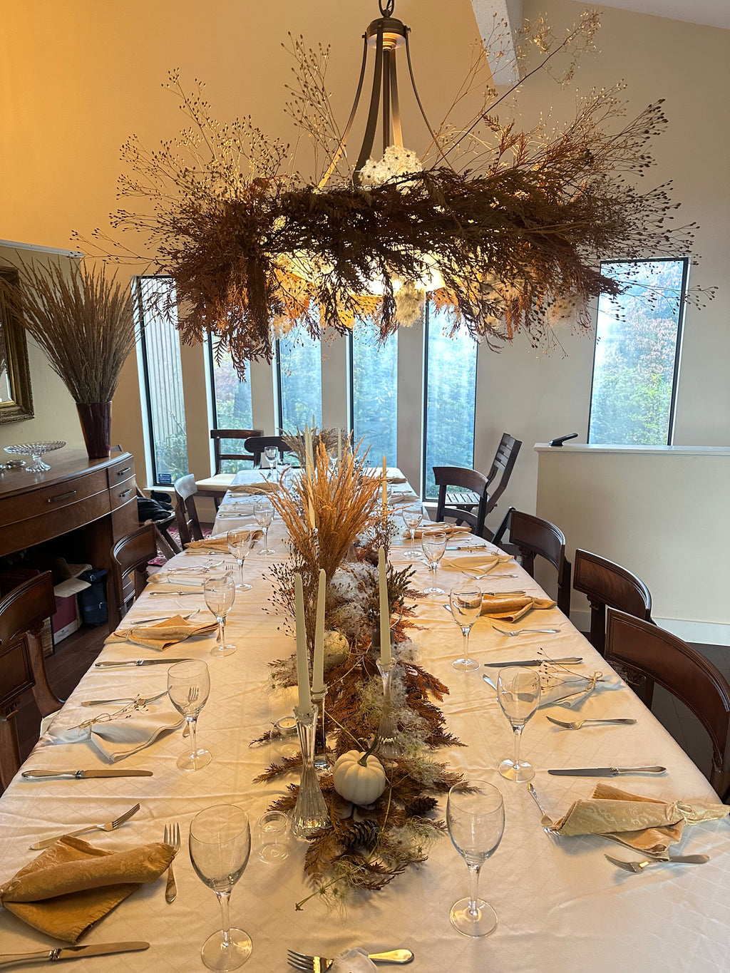 Sun-Bleached Thanksgiving Dinner Party