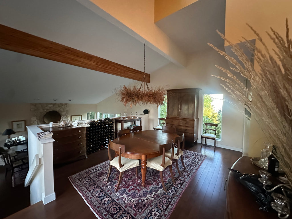 Sun-Bleached Thanksgiving Dinner Party