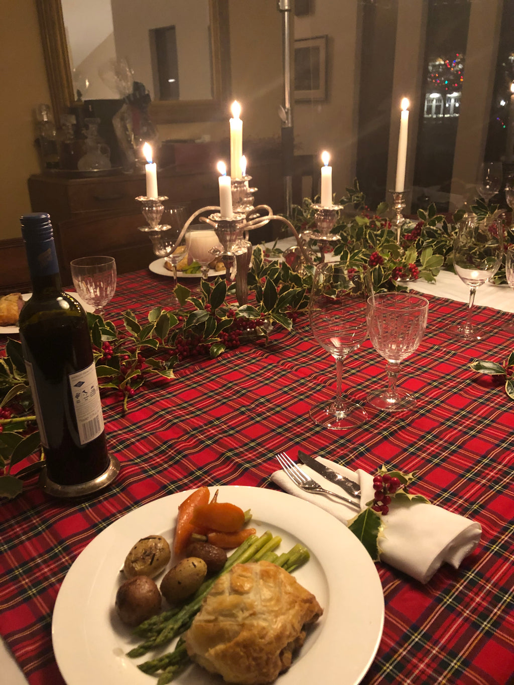 Plexyglass Covid Christmas Dinner Party