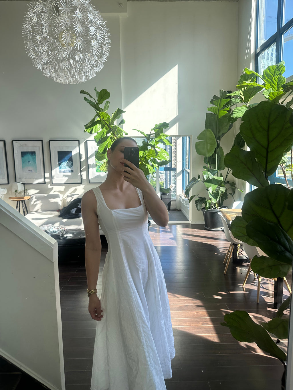 Location Scout - Fiddle Leaf Full Length Mirror Selfie