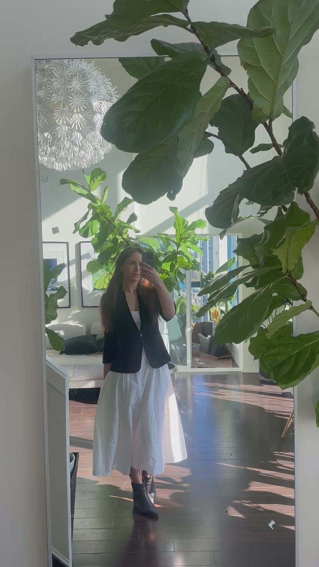 Location Scout - Fiddle Leaf Full Length Mirror Selfie